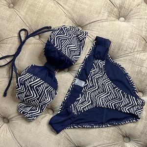 Aerie bikini set navy and white print